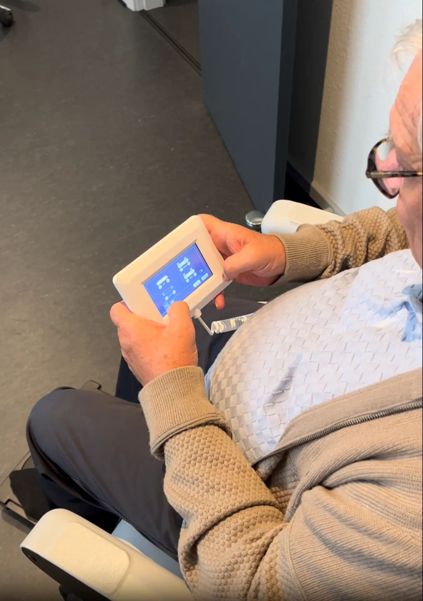 Betjeningspanel til Pelvic Chair, hvor niveauet indstilles individuelt